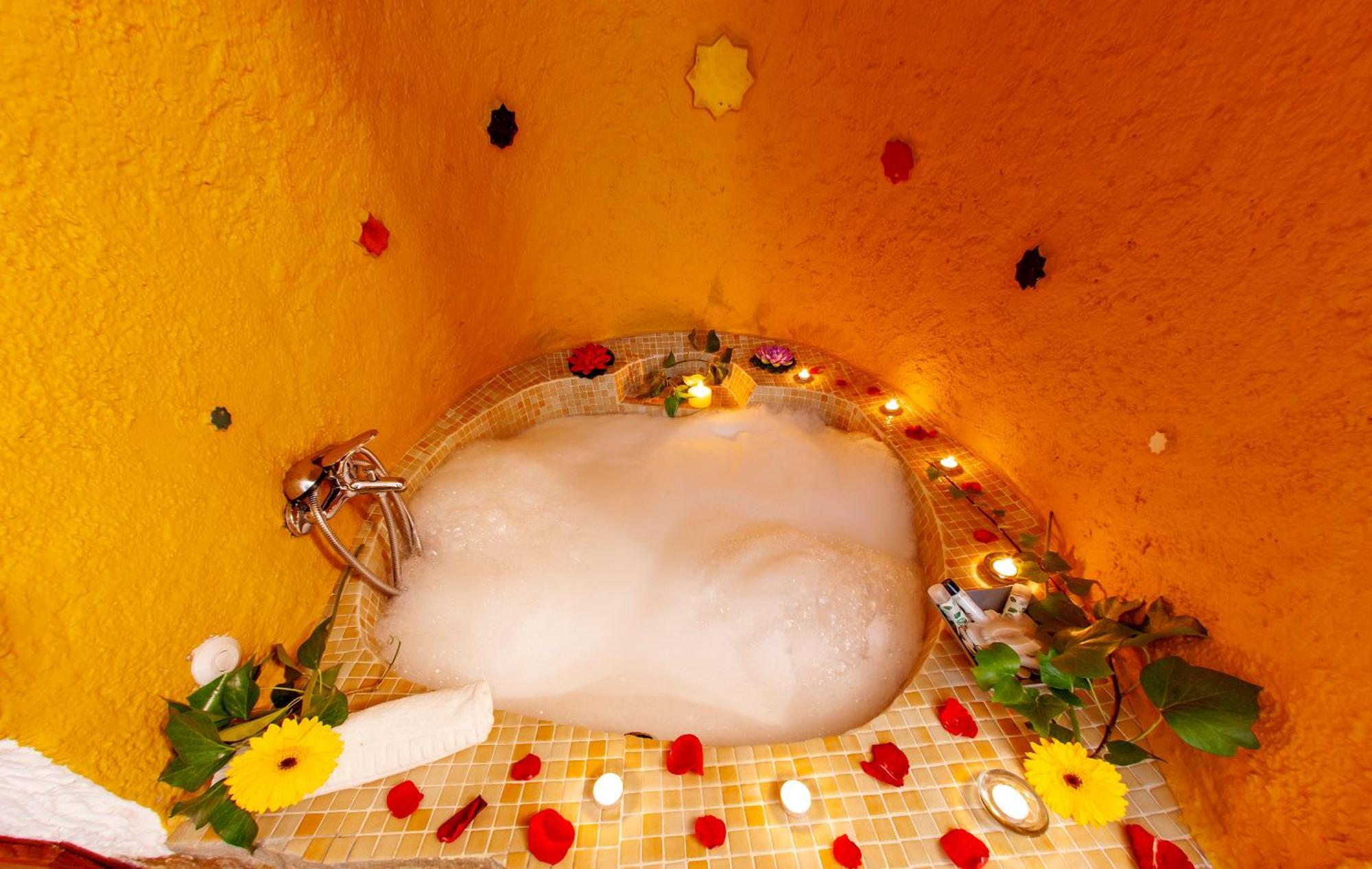 Casas Cueva Cazorla Guest House Hinojares ภายนอก รูปภาพ