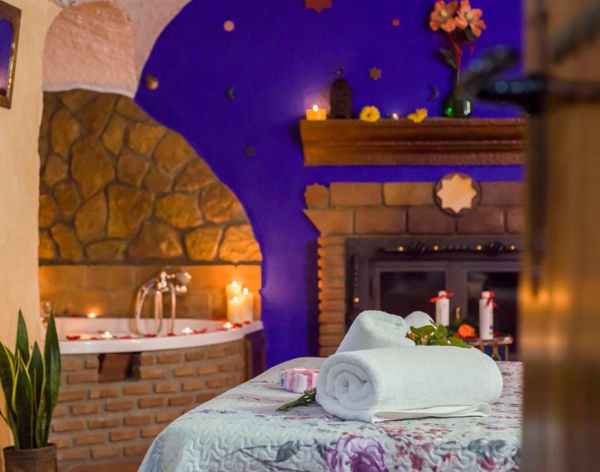 Casas Cueva Cazorla Guest House Hinojares ภายนอก รูปภาพ